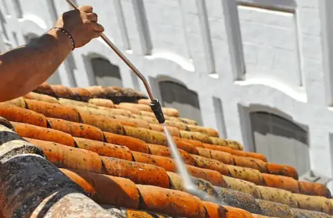 Nettoyage de toitures - Saint-Ybars